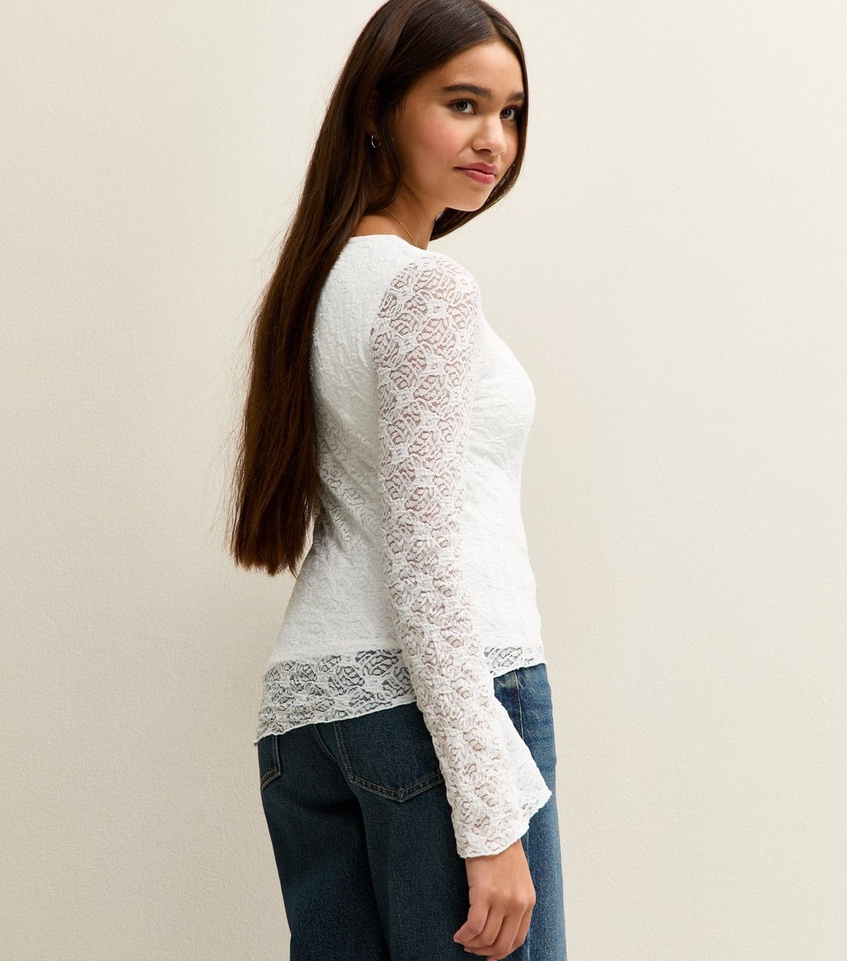 New Look Girls' White Long Sleeve Lace Asymmetric Hem Top New Look - 4