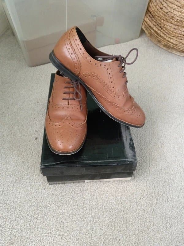 ASOS Traditional Brown Leather Brogues sz 5