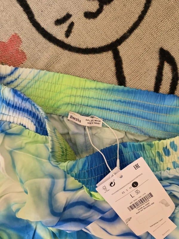 Bershka Green and blue abstract pattern Bershka shorts size L