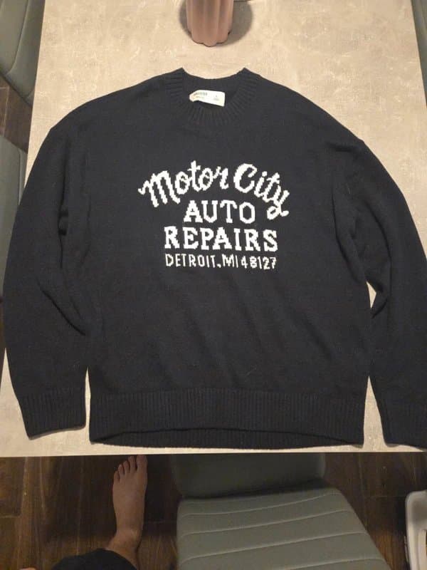 Hollister Hollister boxy fight jumper