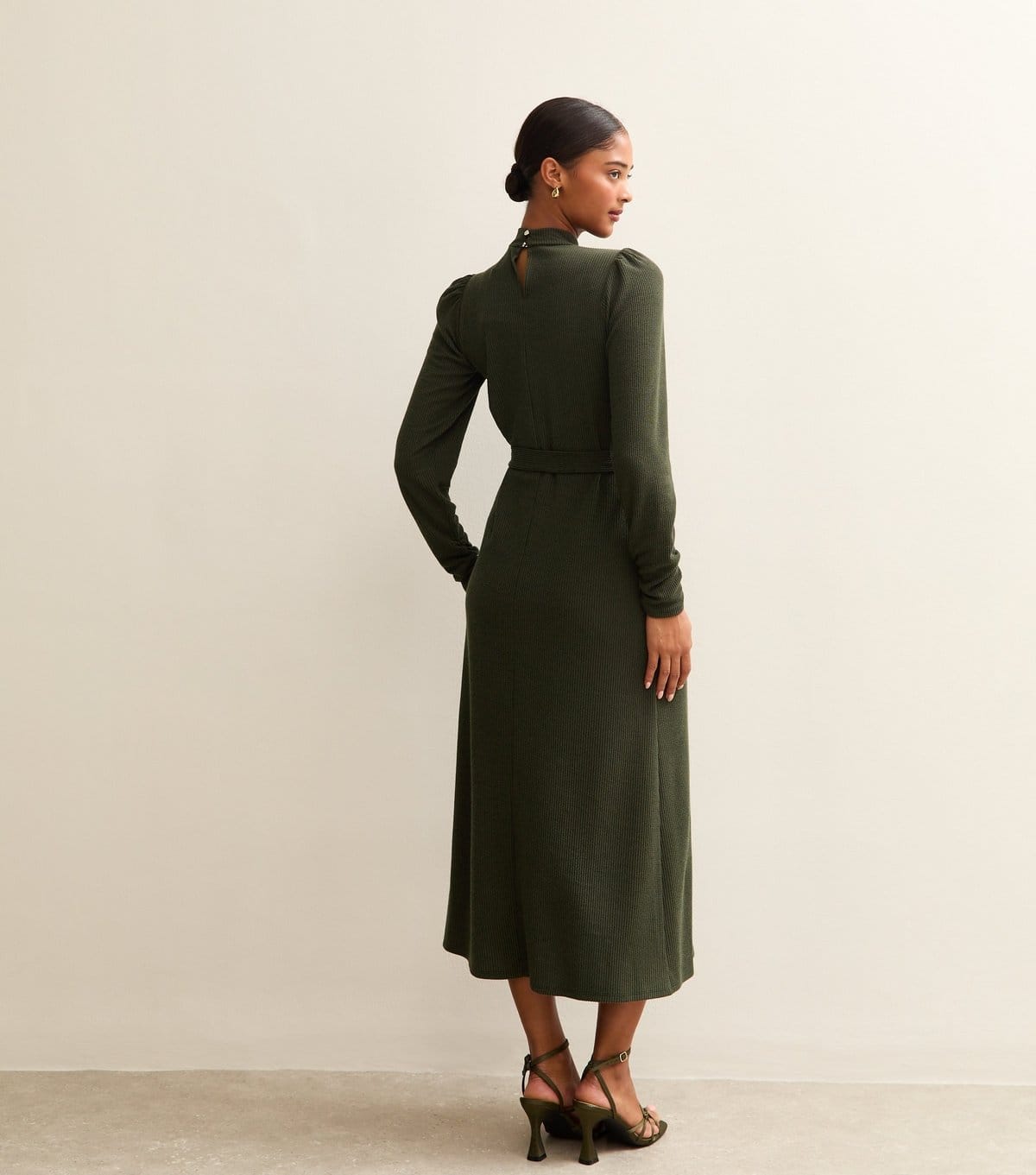 New Look Women's Dark Khaki Crinkled High Neck Midi Dress New Look - 4