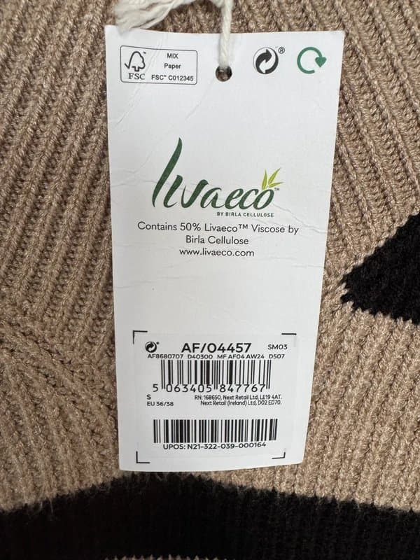 Next Next Generation v neck jumper size S