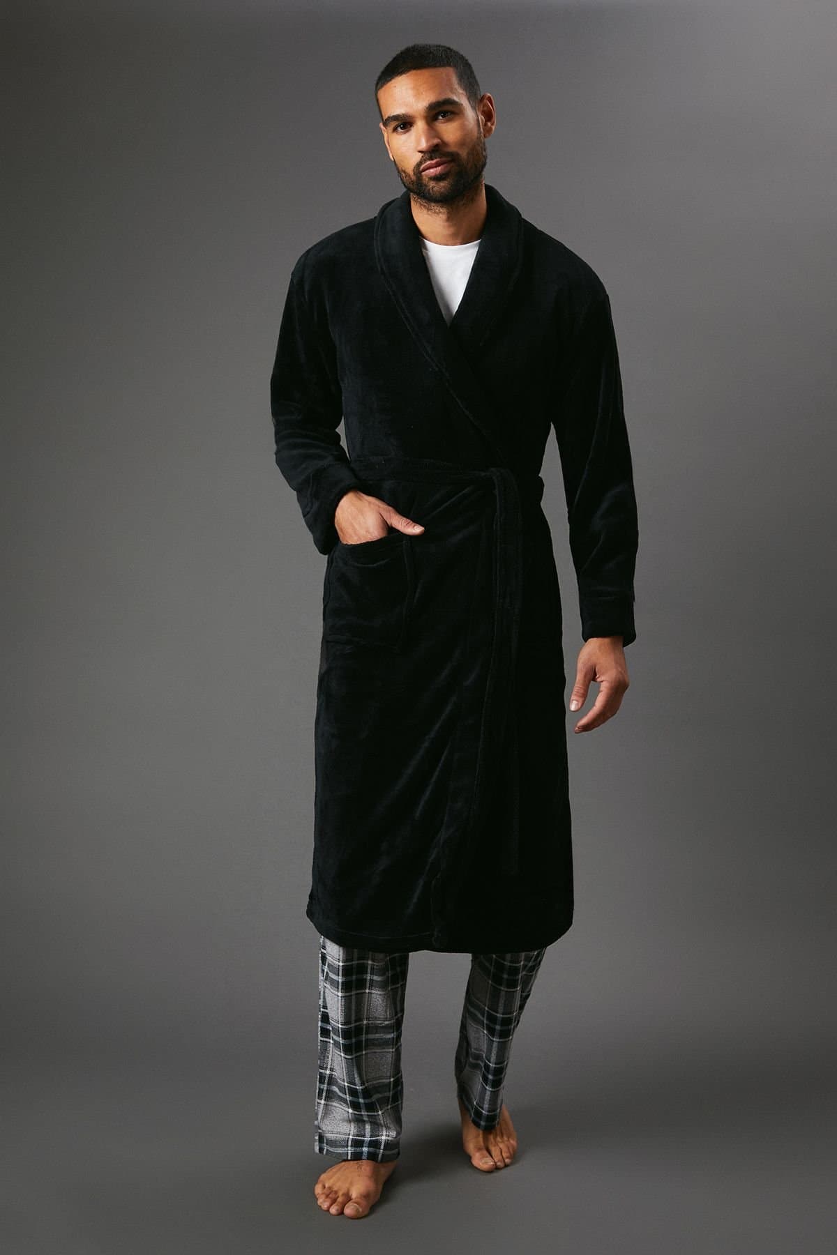 Maine Maine Men's Black Shawl Collar Dressing Gown