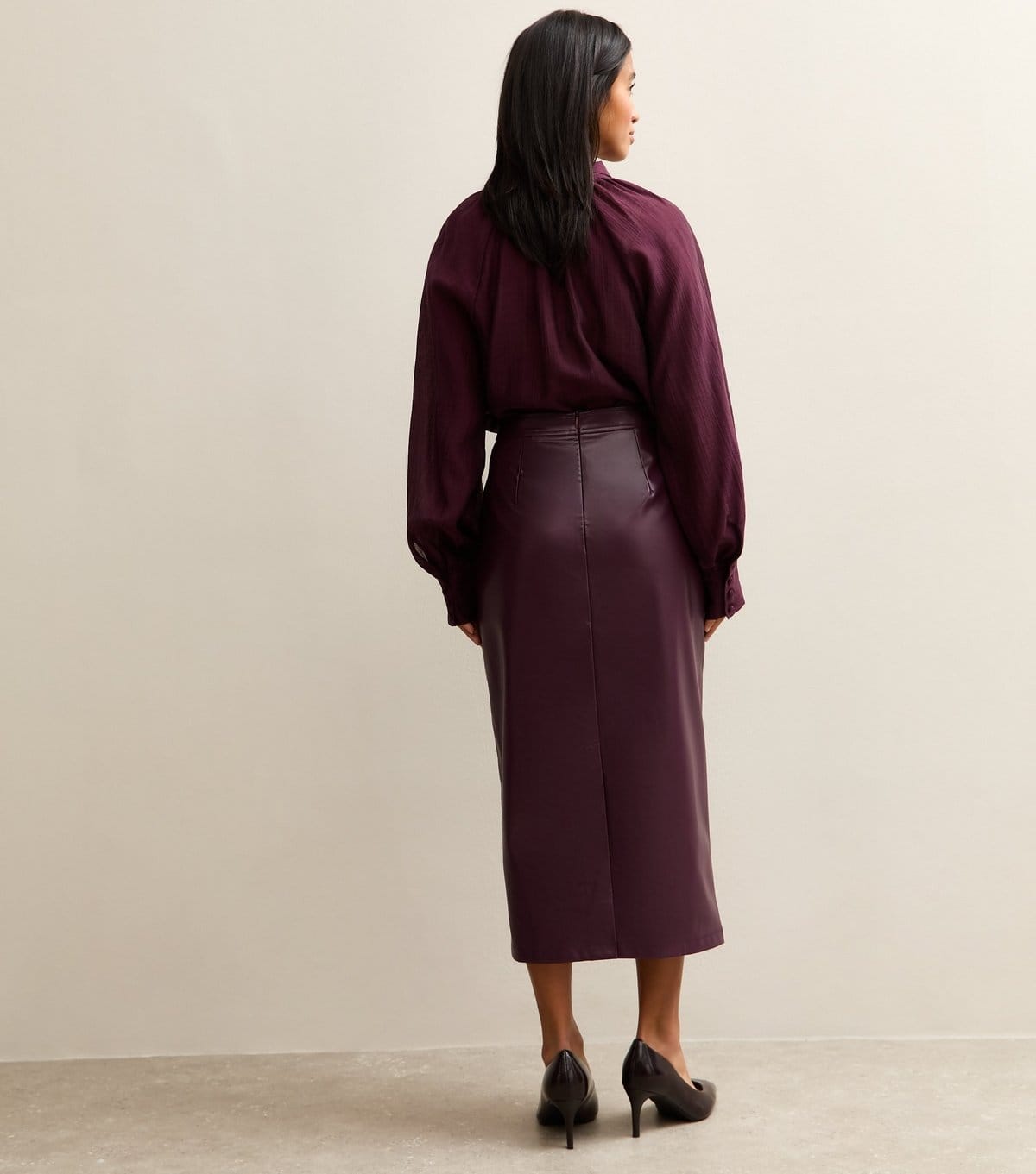 New Look Women's Petite Dark Burgundy Faux Leather Pencil Skirt New Look - 4