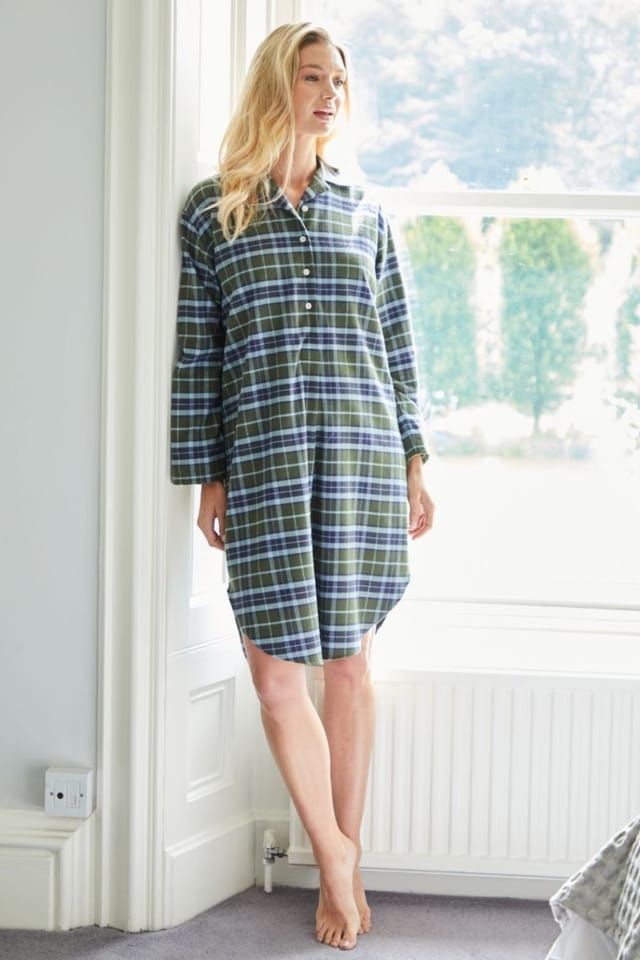 British Boxers British Boxers Women's "Jura" Tartan Brushed Cotton Nightshirt in Dark Green - 2