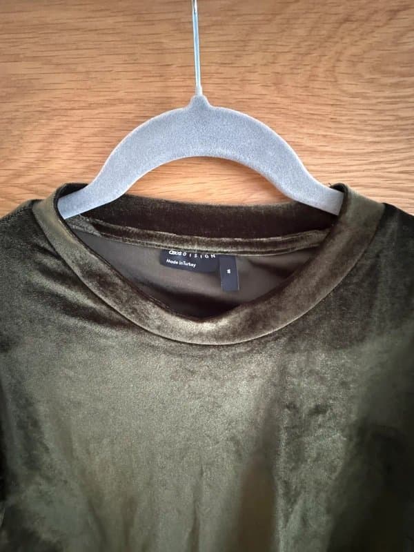 ASOS ASOS Design Green Velvet T-Shirt – Size M – Luxe Minimal