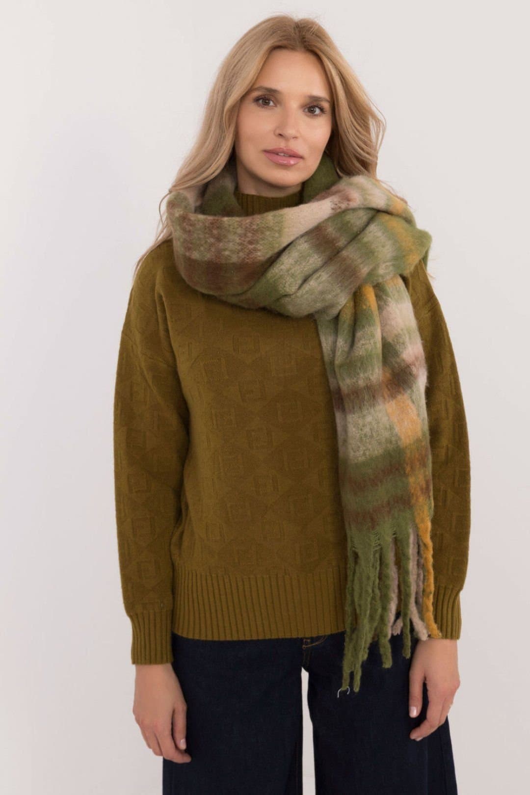 Love Lace Love Lace Women's Elegant Classic Check Polyester Scarf With Tassels For Winter in Green