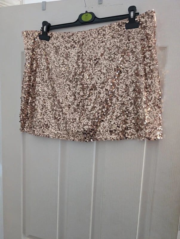 ASOS Design Glos sequin skirt size 18 - 1