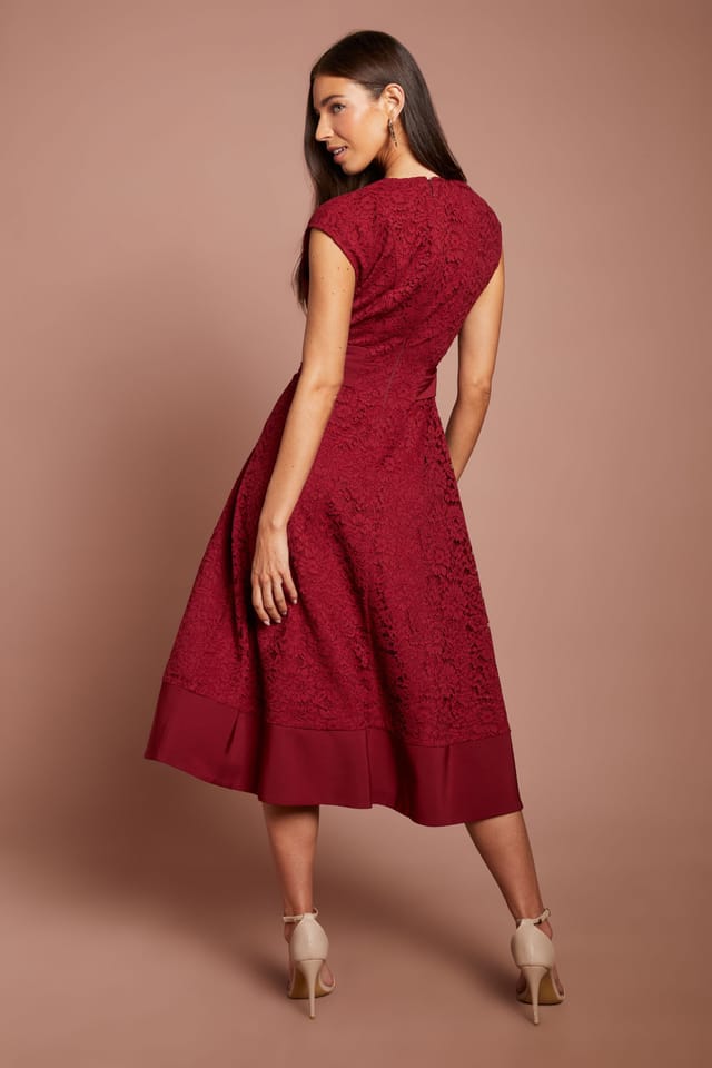 Coast Coast Women's Belted Lace Midi Dress in Wine - 3
