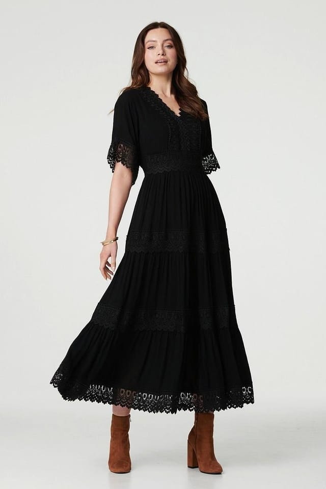 Izabel London Izabel London Women's Short Sleeve Crochet Maxi Dress in Black - 2
