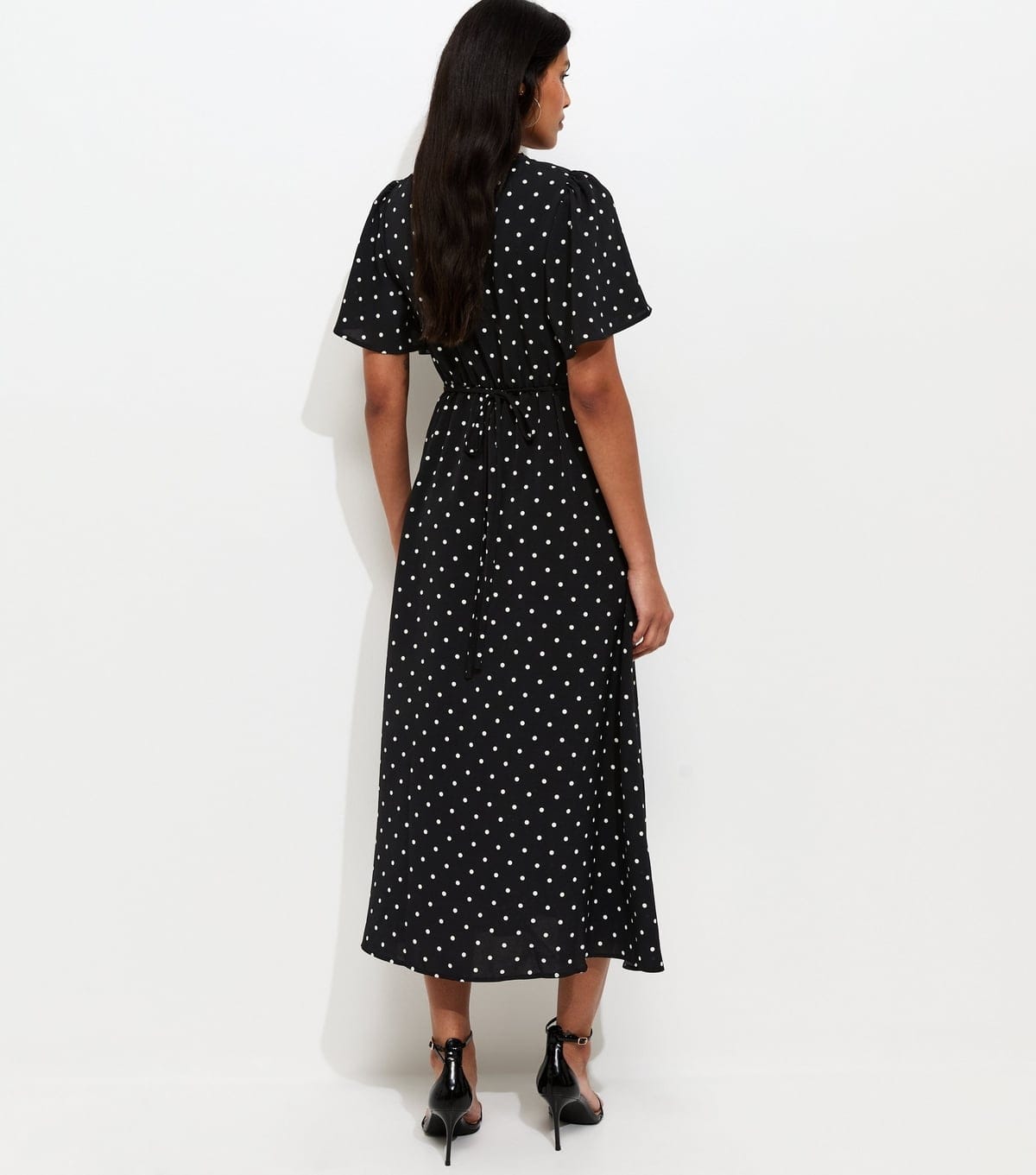 New Look Women's Black Spot Print Lace Trim V-Neck Button Detail Midi Dress New Look - 4