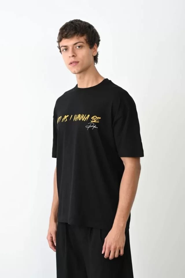 Janes Janes Men's Oversized Text Print Crew Neck T-shirt in Black - 2