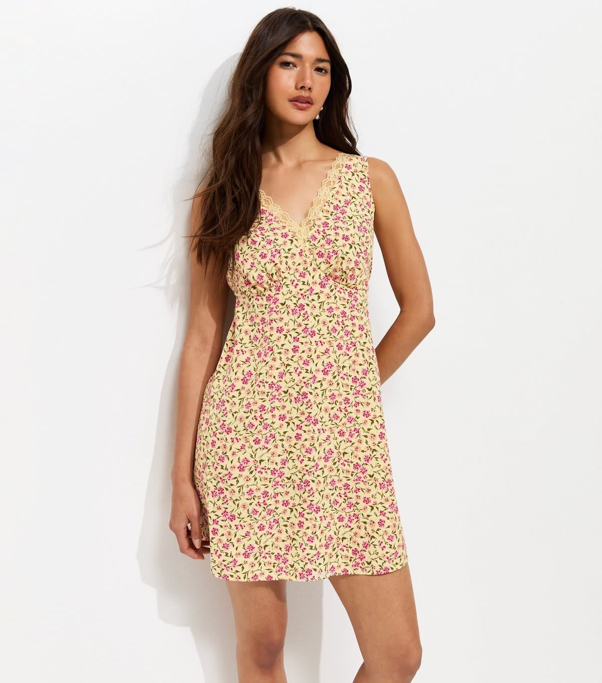 New Look Women's Yellow Crepe Ditsy Print Lace Trim Mini Dress New Look