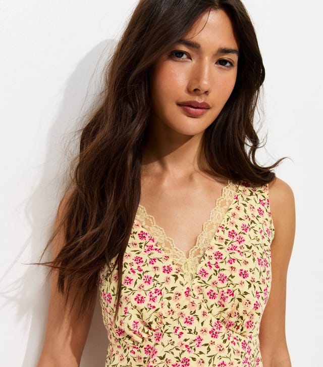 New Look Women's Yellow Crepe Ditsy Print Lace Trim Mini Dress New Look - 2