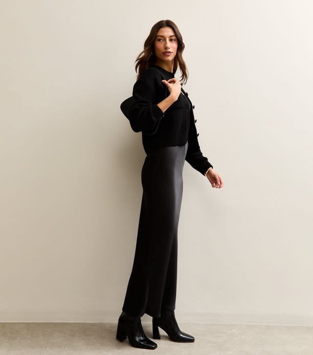 New Look Women's Tall Black Satin Midi Skirt New Look - 3