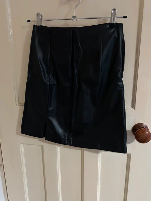 New Look Black leather mini skirt