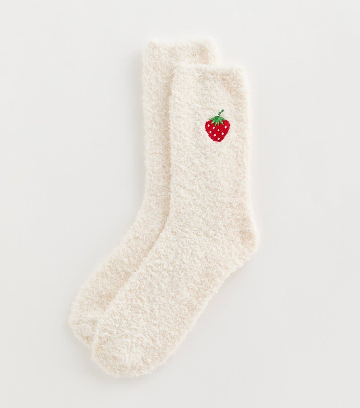 New Look Cream Fluffy Embroidered Strawberry Ankle Socks New Look