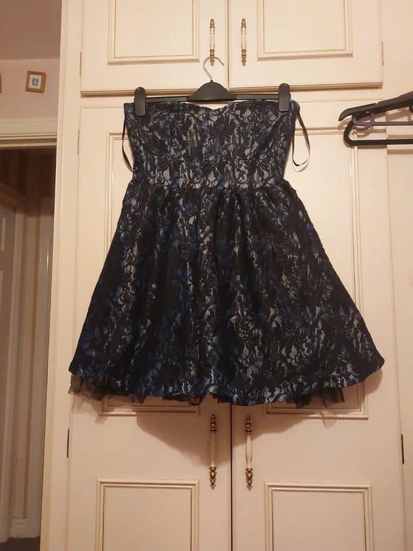 New Look Strapless mini dress with lace overlay - size 14