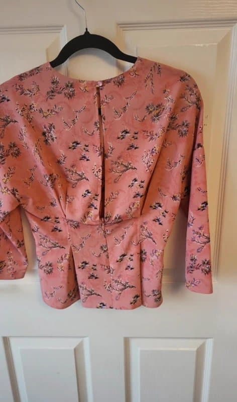 Topshop 50% Off topshop blouse size 8 perfect for city breaks cruises or summer beach holidays