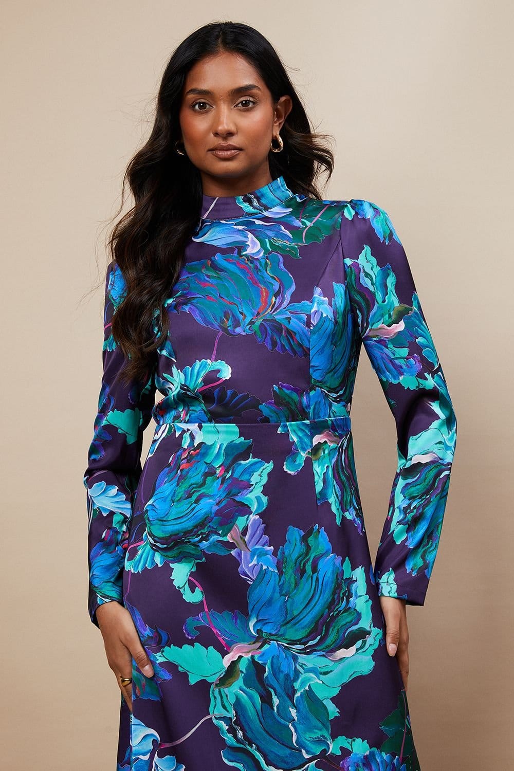 Oasis Oasis Women's Occasion Floral Open Back Midaxi Dress in Green - 4