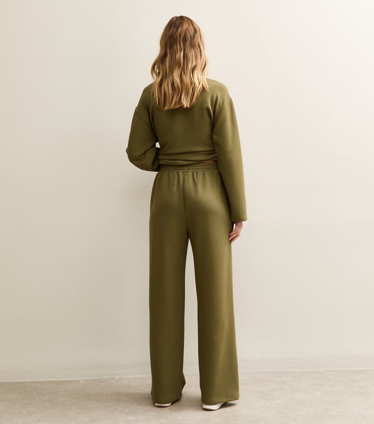 New Look Women's Premium Khaki Front Seam Wide Leg Jogger New Look - 4