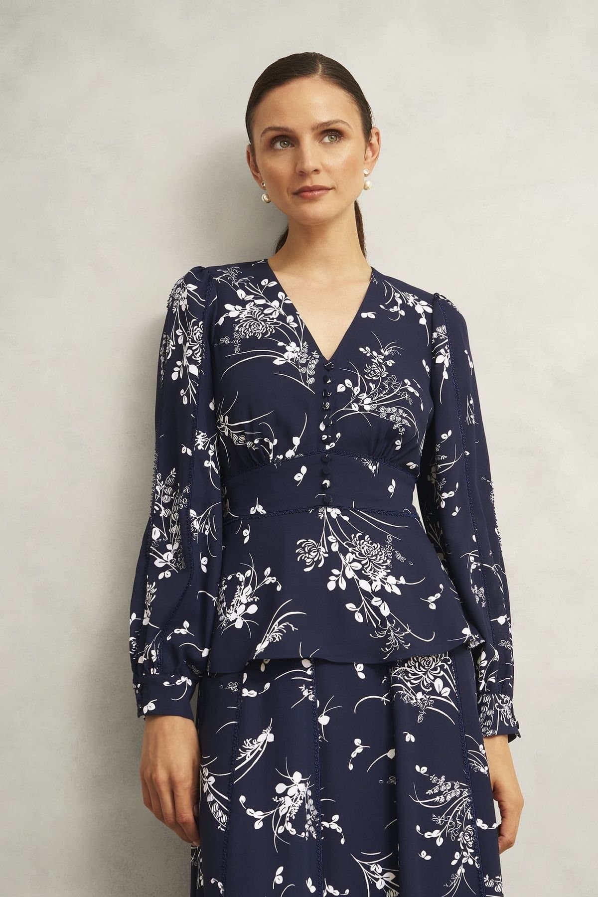 Hobbs London Hobbs London Dark Navy Floral Print Blouse