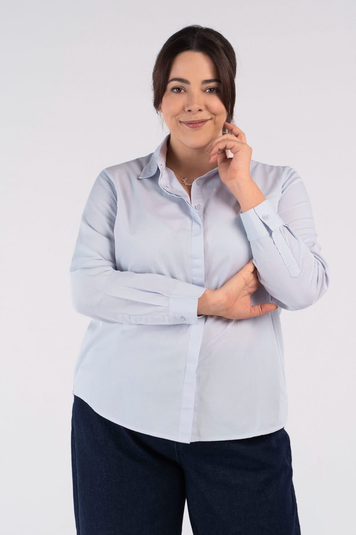 Kettlewell Kettlewell Women's Mayfair Classic Shirt in Pale Blue