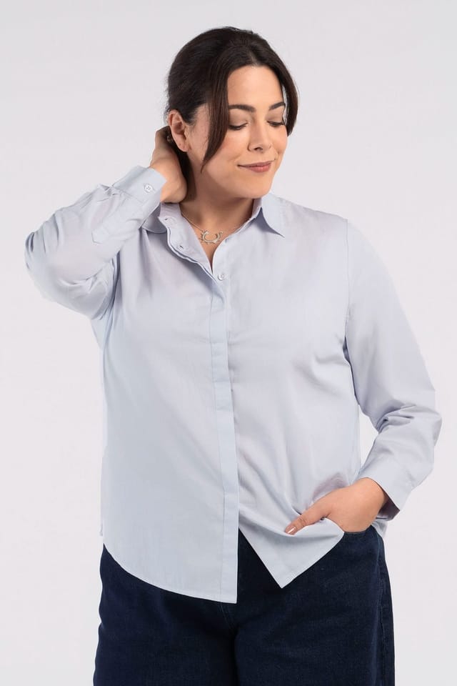 Kettlewell Kettlewell Women's Mayfair Classic Shirt in Pale Blue - 3