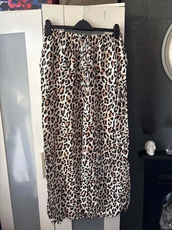 New Look New look leopard print wide leg trousers size 12