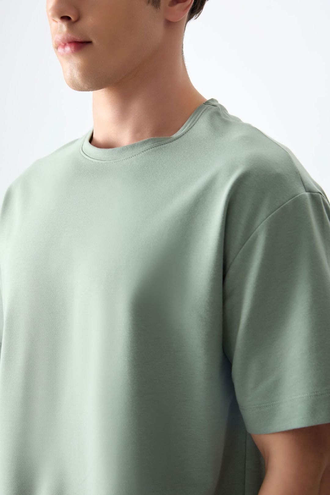 Tommy Life Tommy Life Men's Oversized Cotton Blend Crew Neck T-Shirt in Mint - 4