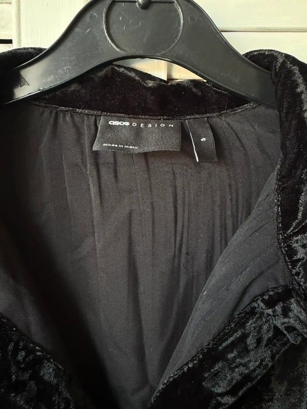 ASOS Men’s Black velvet shirt