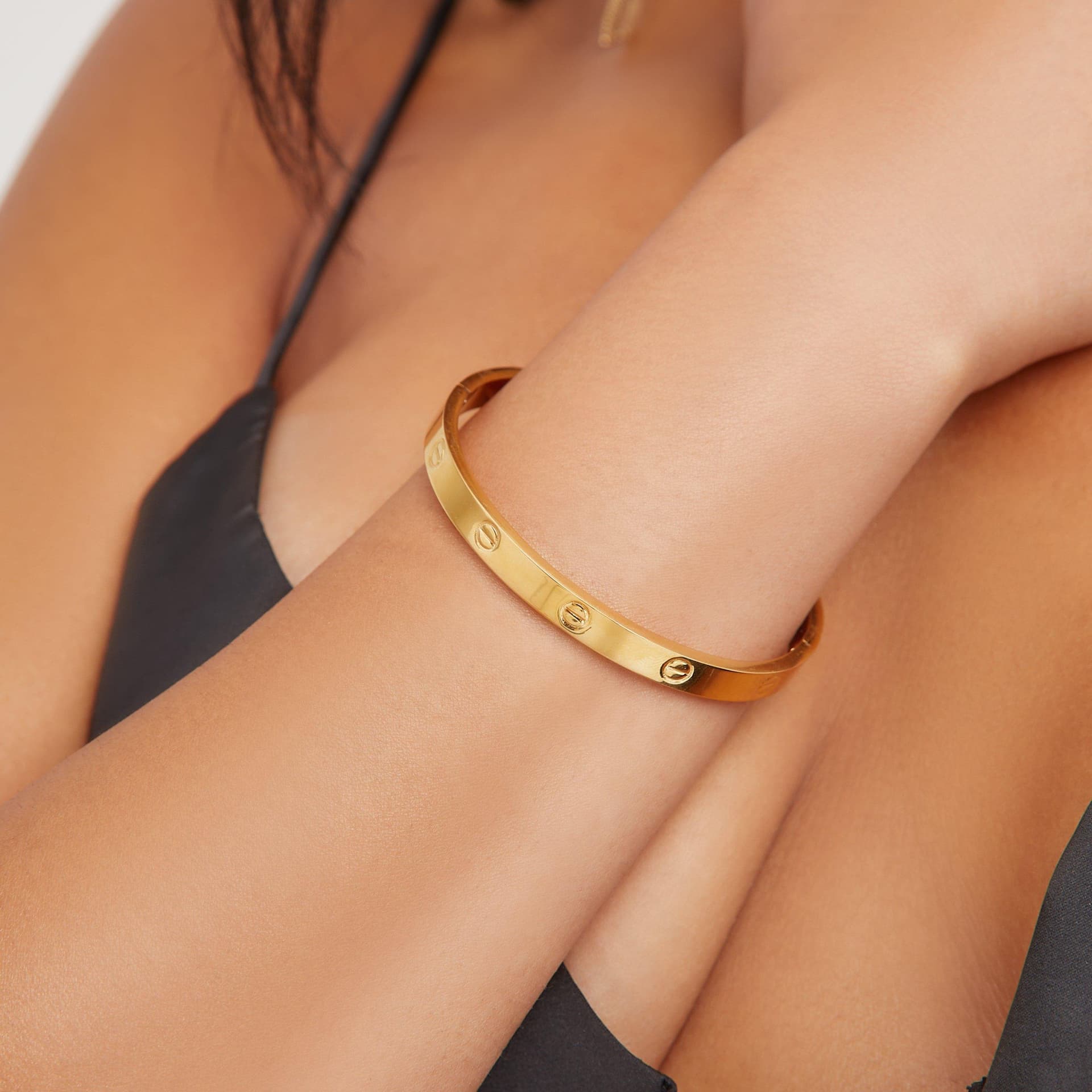 EGO EGO Gold Engraved Detail Bangle Bracelet