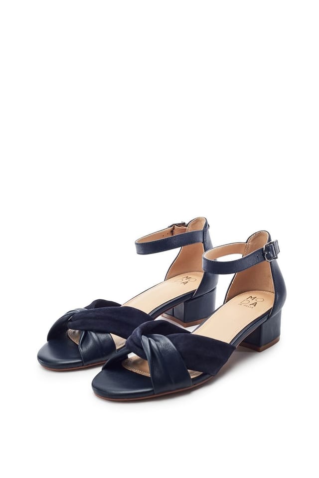 Moda In Pelle Moda In Pelle Women's 'Macadima' Leather Sandals in Navy - 2