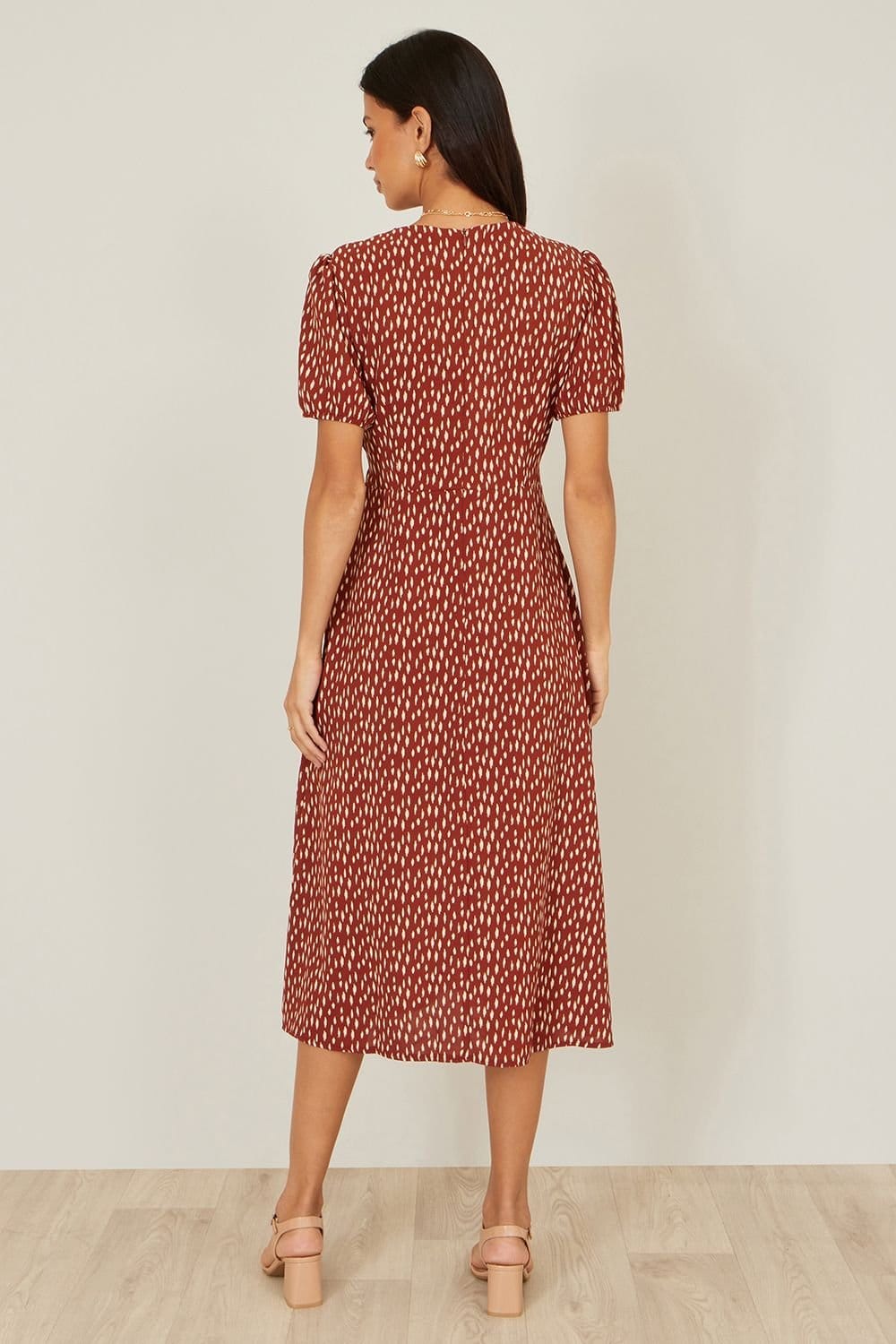 Yumi Yumi Women's Brown Spot Wrap Midi Dress - 4