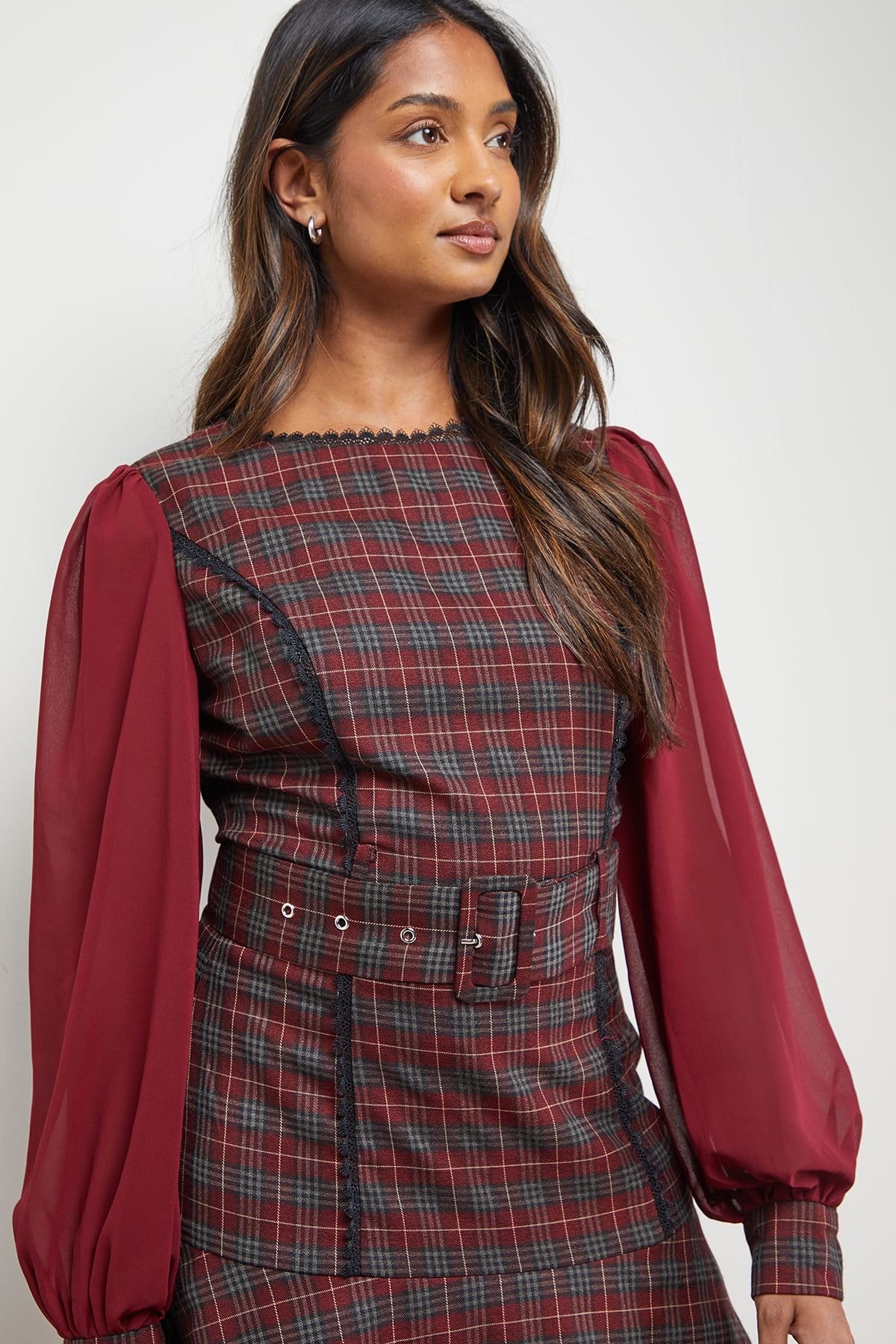 Oasis Oasis Women's Checked Belted Balloon Sleeve Flippy Mini Dress in Burgundy - 4