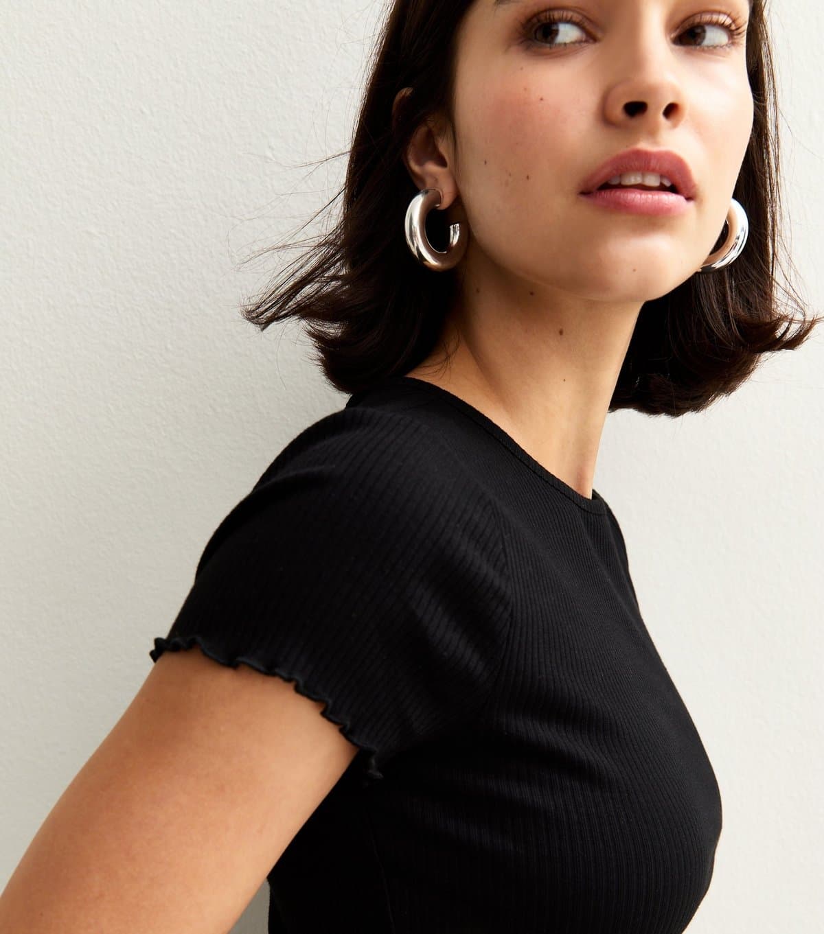 New Look Women's Black Ribbed Frilly Trim T-Shirt New Look