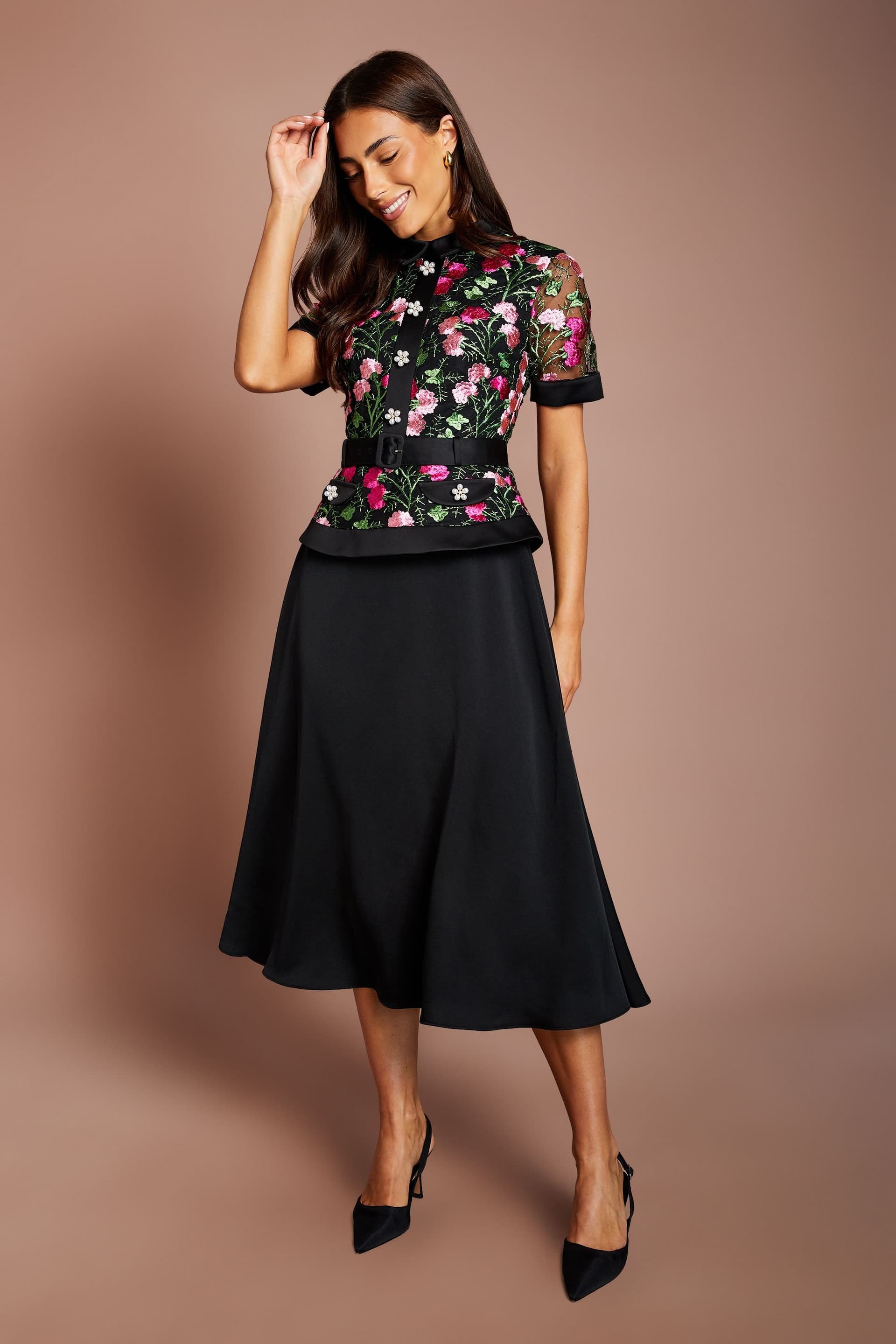 Coast Coast Women's Lace Bodice Short Sleeve Satin Skirt Midi Dress in Black