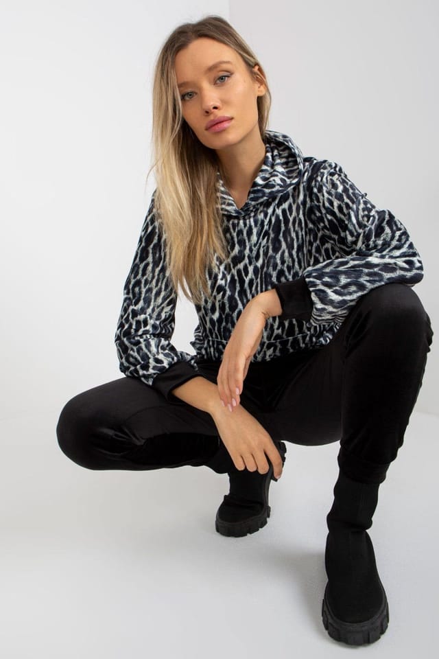 Love Lace Love Lace Women's Velour Animal Print Hoodie Sweatpants Set in Black - 2