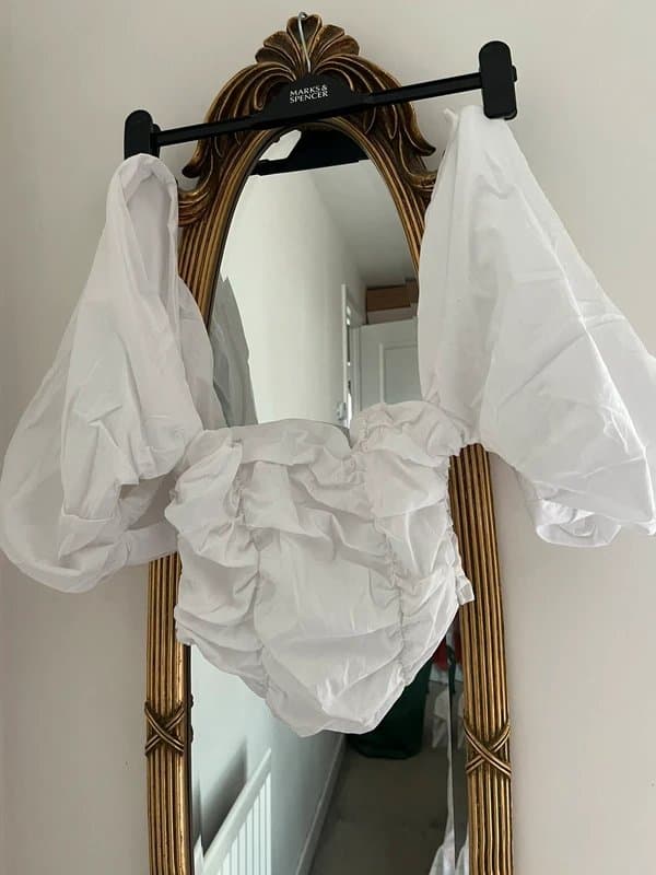 ASOS Asos luxe white ruched cropped top with wire sleeve for bubble look size 8