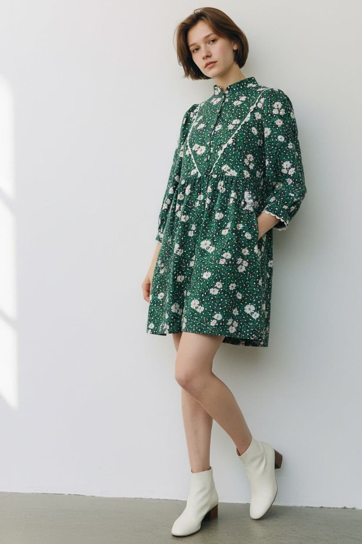 Louche Louche Women's Suzanne Roaring Daisy Print Long Sleeve Mini Dress - Green