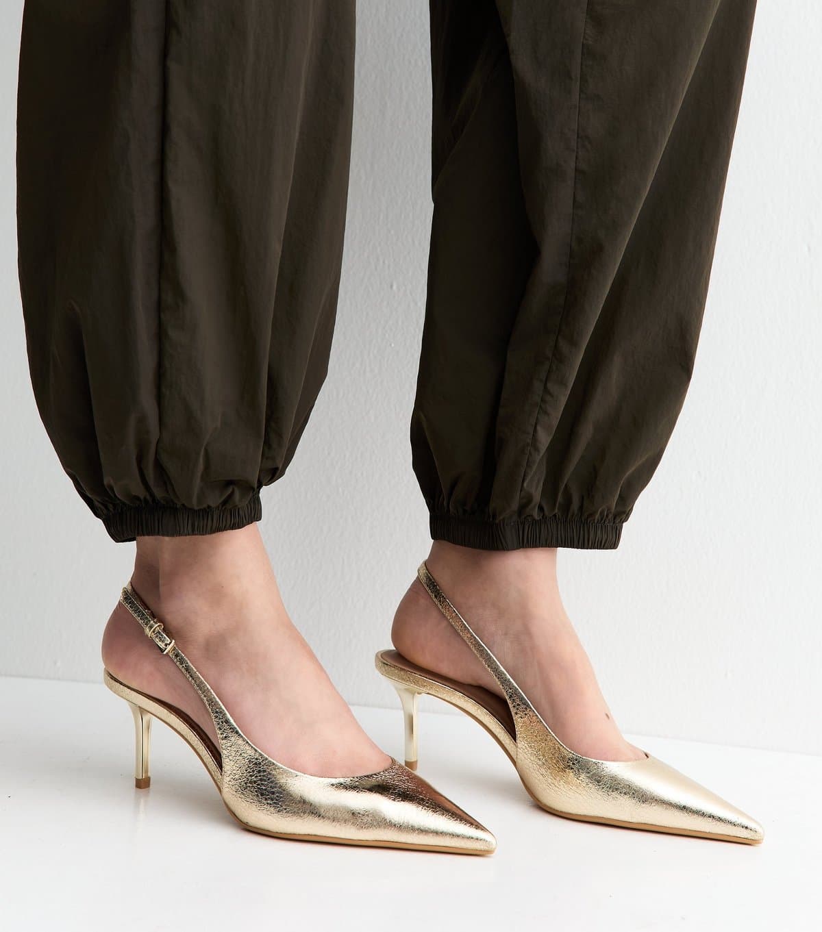 New Look Women's Gold Faux Leather Pointed Toe Slingback Pumps New Look