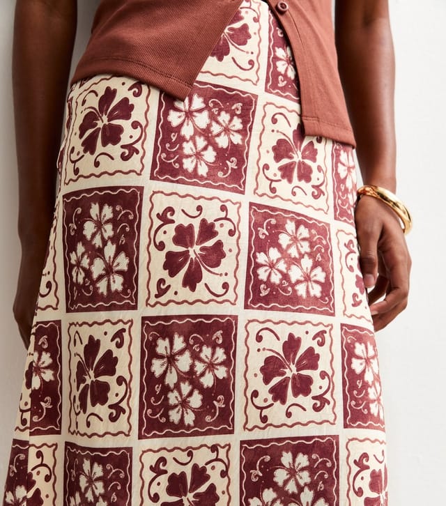 New Look Women's Brown Hibiscus Print Midi Skirt New Look - 2