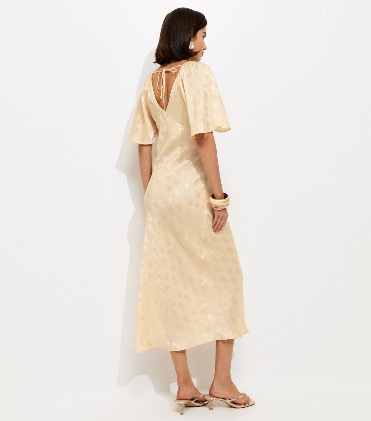 New Look Women's Cream Paisley Pattern Jacquard Flutter Sleeve Midi Dress New Look - 4