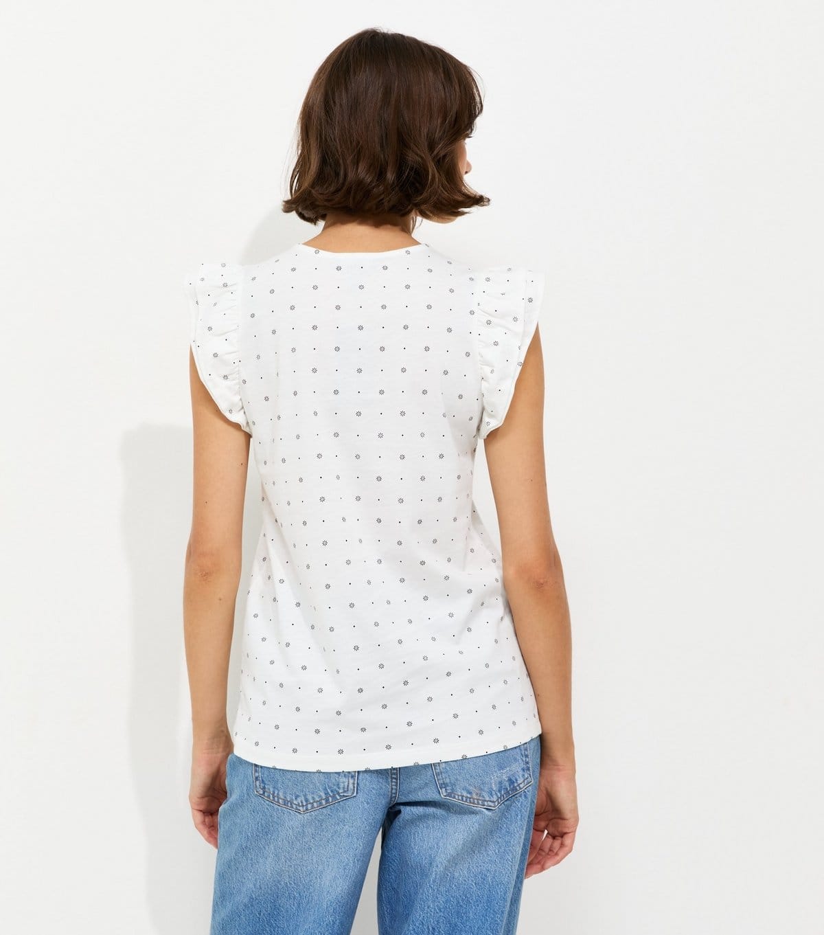 New Look Women's White Cotton Daisy Print Ruffled Sleeve T-Shirt New Look - 4