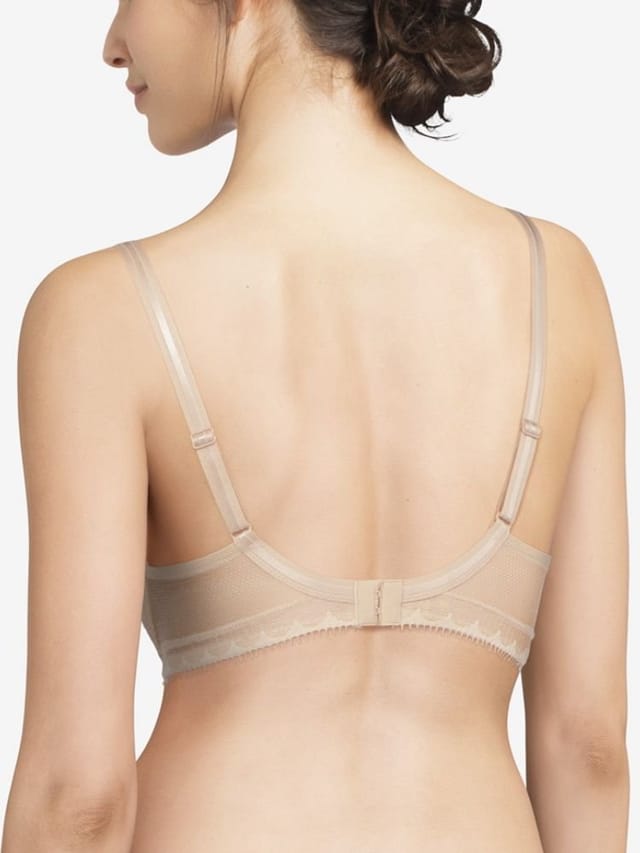 Chantelle Chantelle Women's Day To Night Spacer Bra in Nude - 2
