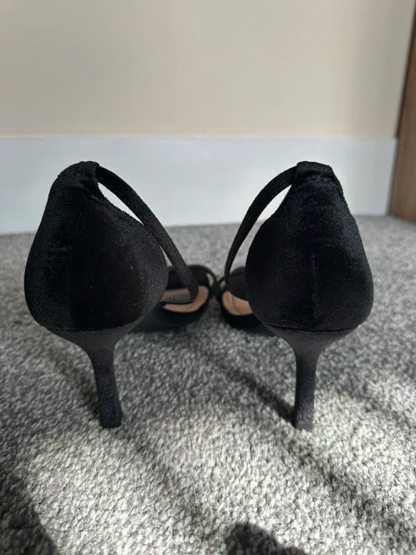 New Look Black Velvet 2 Part Stiletto
