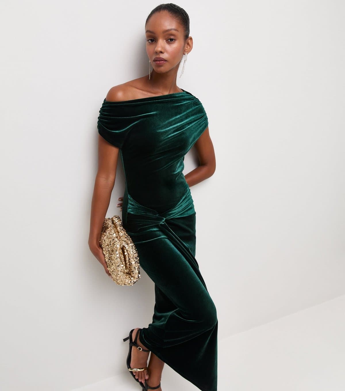 New Look Women's Dark Green Velvet Off Shoulder Dress New Look