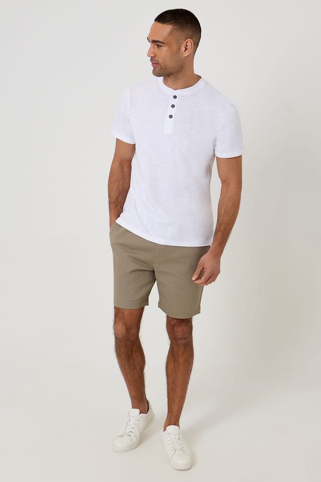 Threadbare Threadbare Men's Shorter Length Stretch Chino Shorts in Taupe - 3