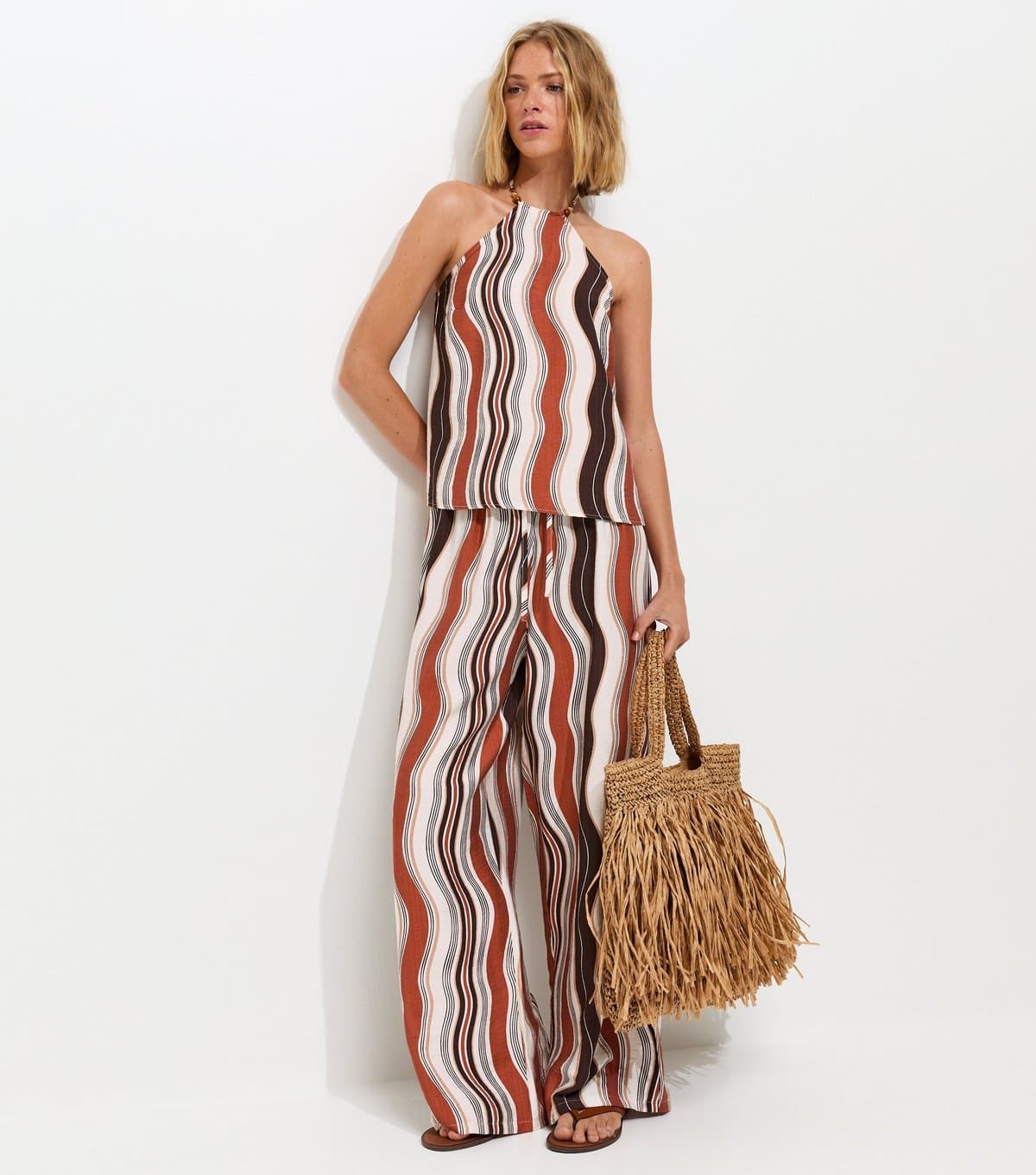 New Look Women's Brown Wavy Halter Top New Look