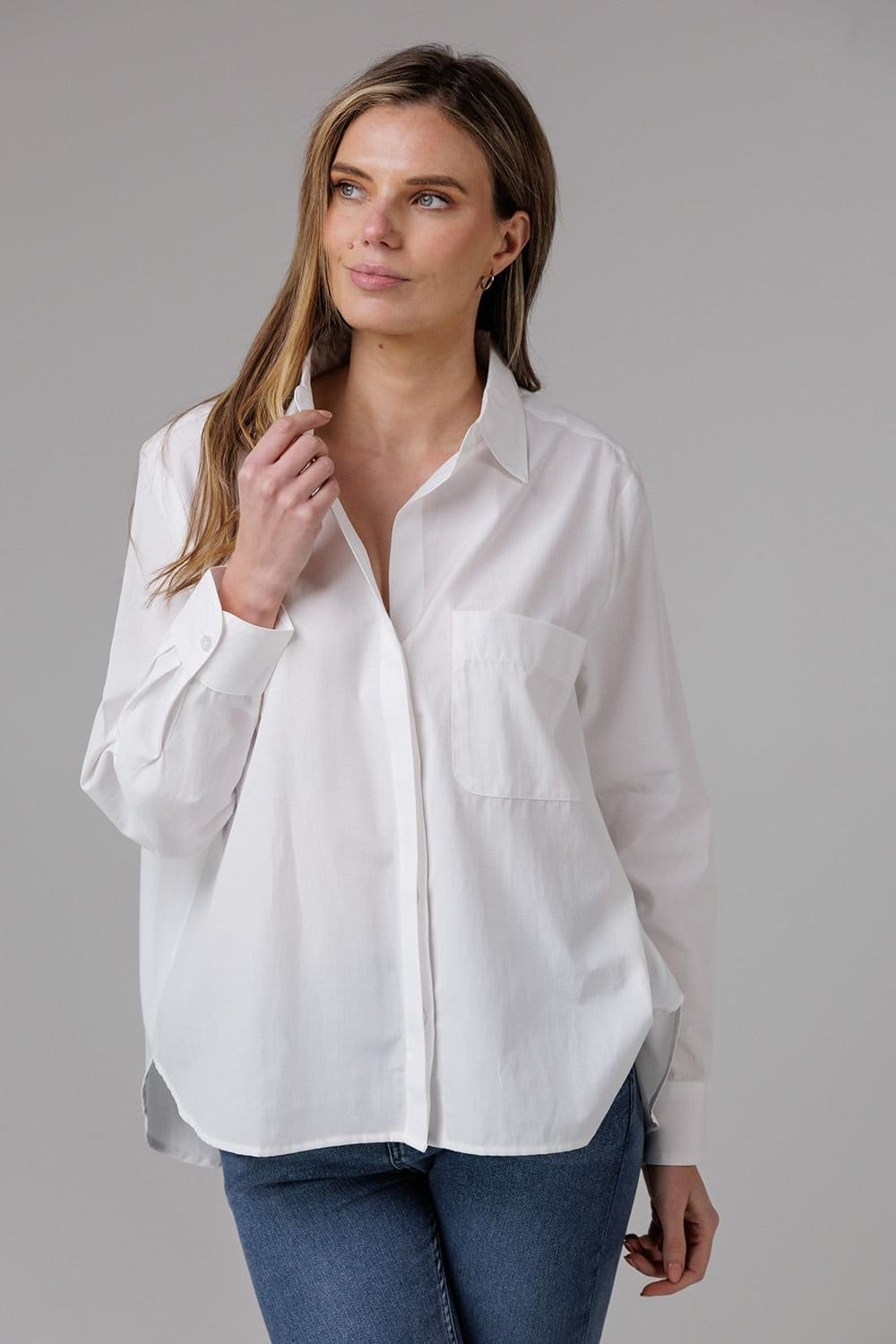French Connection French Connection Women's Cotton Long Sleeve Chest Pocket Poplin Popover High-Low Hem Shirt in White - 4